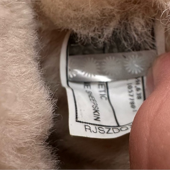 Ugg Classic Short Blue Sequin Shearling Lined Winter Boots 6 - Picture 3 of 8